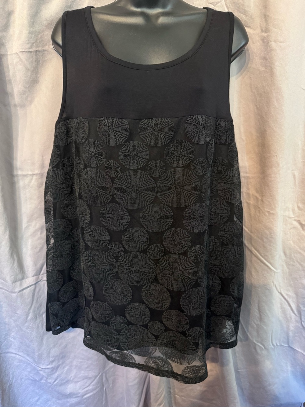 Lane Bryant Black Sleeveless Swirl-Overlay Top 18/20 Like New